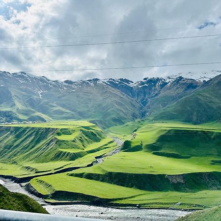 فيلا Alpine Escape Kazbegi المظهر الخارجي الصورة